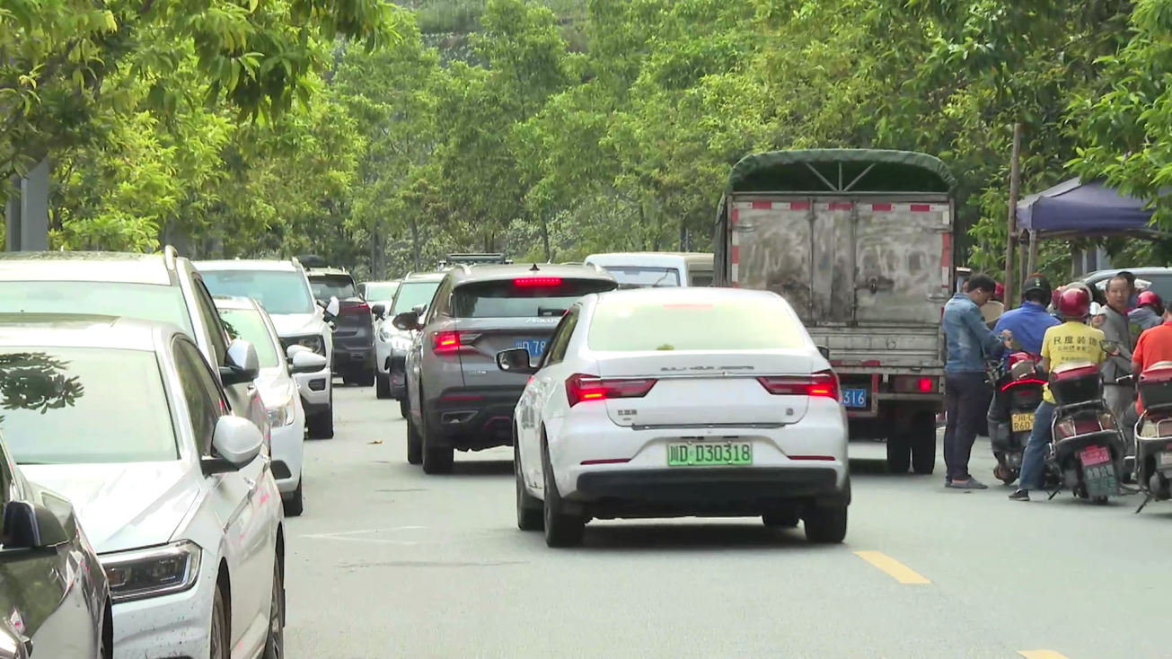 2025-09-19（新媒体）民生车辆停[00_02_00][20250919-171926].png